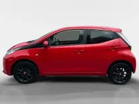 Usata Toyota Aygo X-wave 69 CV (50 kW) 2015 Rosso Utilitaria