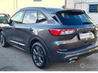 Usata Ford Kuga 150 CV (110 kW) 2021 Grigio SUV