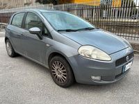 Usado Fiat Grande Punto Dynamic 75 HP (55 kW) 2006 Cinzento Citadino