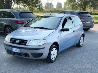 Usata Fiat Punto Dynamic 60 CV (44 kW) 2005 Bluazzurro Utilitaria