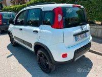 Usata Fiat Panda 4x4 S 86 CV (63 kW) 2021 Bianco Utilitaria