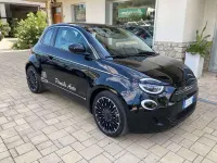 Usata Fiat 500e La Prima 86 kW (118 CV) 2021 Nero metallizzato Utilitaria