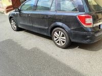 Usata Opel Astra 101 CV (74 kW) 2008 Nero Station wagon