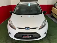 Usata Ford Fiesta 82 CV (60 kW) 2009 Bianco Berlina