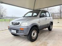 Usata Daihatsu Terios 83 CV (61 kW) 1999 Argento SUV