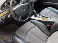 Usata Mercedes E220 150 CV (110 kW) 2003 Nero Berlina