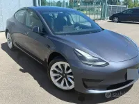 Usata Tesla Model 3 RWD 88 kW (120 CV) 2022 Grigio Berlina