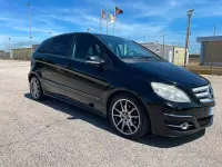 Usata Mercedes B200 140 CV (102 kW) 2010 Nero Monovolume