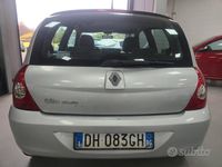 Usata Renault Clio II Authentique 58 CV (42 kW) 2007 Grigio Berlina