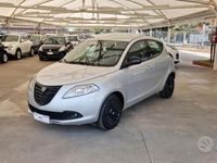 Usata Lancia Ypsilon S 95 CV (69 kW) 2015 Argento Utilitaria