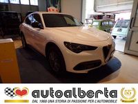 Usata Alfa Romeo Stelvio Super 209 CV (153 kW) 2023 Bianco pastello SUV