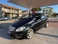 Usata Mercedes B200 108 CV (79 kW) 2009 Nero Monovolume