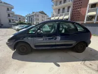 Usata Citroën Xsara Picasso Exclusive 90 CV (66 kW) 2002 Nero Monovolume