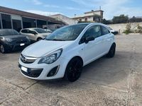Usata Opel Corsa Edition 95 CV (69 kW) 2013 Bianco Utilitaria