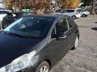 Usata Peugeot 208 82 CV (60 kW) 2012 Utilitaria