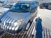 Usata Renault Scénic II 106 CV (77 kW) 2005 Grigio Monovolume