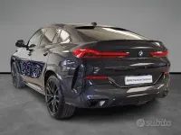 Usata BMW X6 M Sport 286 CV (210 kW) 2024 Nero / metallizzato SUV