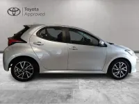 Usata Toyota Yaris Trend 91 CV (66 kW) 2022 Silver metallic Utilitaria