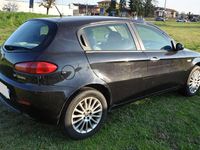 Usata Alfa Romeo 147 Distinctive 120 CV (88 kW) 2008 Nero Utilitaria
