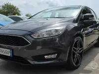 Usata Ford Focus 95 CV (69 kW) 2018 Grigio Berlina