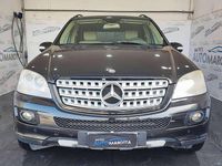 Usata Mercedes ML320 224 CV (164 kW) 2007 Grigio SUV