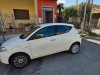 Usata Lancia Ypsilon 80 CV (58 kW) 2013 Bianco Utilitaria