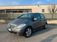 Usata Mercedes A150 Avantgarde 95 CV (69 kW) 2009 Grigio Berlina