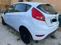 Usata Ford Fiesta 75 CV (55 kW) 2010 Bianco Utilitaria