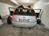 Usata Ford Fiesta 69 CV (50 kW) 2005 Grigio Utilitaria