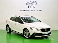 Usata Volvo V40 CC Business Edition 120 CV (88 kW) 2017 Bianco Station wagon