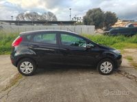 Usata Ford Fiesta 68 CV (50 kW) 2009 Nero Utilitaria