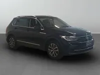 Usata VW Tiguan Life 131 CV (96 kW) 2023 2t nero perla SUV