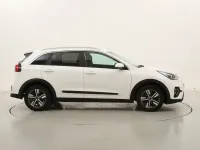 Usata Kia Niro Urban 141 CV (103 kW) 2022 Biancobianco SUV