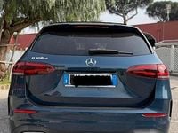 Usata Mercedes B180 AMG 116 CV (85 kW) 2019 Blu Utilitaria