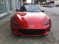 Nuova Mazda MX5 Homura-Line 132 CV (97 kW) 2026 Soul red crystal met Cabrio
