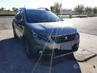 Usata Peugeot 2008 102 CV (75 kW) 2019 Bluazzurro SUV