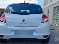 Usata Renault Clio II 75 CV (55 kW) 2009 Berlina