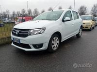 Usata Dacia Sandero Lauréate 75 CV (55 kW) 2014 Bianco Berlina