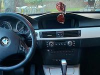 Usata BMW 318 2009 Marrone Berlina