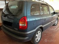 Usata Opel Zafira 101 CV (74 kW) 2001 Verde Monovolume