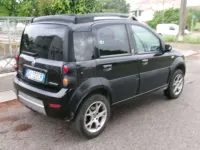 Usata Fiat Panda 4x4 Cross 69 CV (50 kW) 2007 Nero Utilitaria