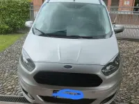 Usata Ford Tourneo Courier 75 CV (55 kW) 2018 Argento Monovolume