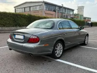 Usata Jaguar S-Type S 298 CV (219 kW) 2002 Grigio Berlina