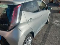 Usata Toyota Aygo Cool 69 CV (50 kW) 2015 Grigio Utilitaria