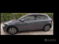 Usata VW Polo Life 95 CV (69 kW) 2023 Grigio Utilitaria