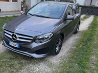 Usata Mercedes B180 109 CV (80 kW) 2015 Utilitaria