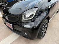 Usata Smart ForFour Prime 71 CV (52 kW) 2015 Nero Utilitaria