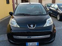 Usata Peugeot 107 68 CV (50 kW) 2011 Nero Utilitaria