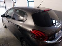 usata Peugeot 208 5p 1.6 bluehdi Touch 75cv