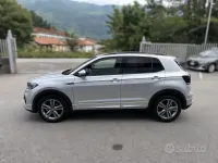 Usata VW T-Cross R-line 110 CV (80 kW) 2022 Grigio SUV